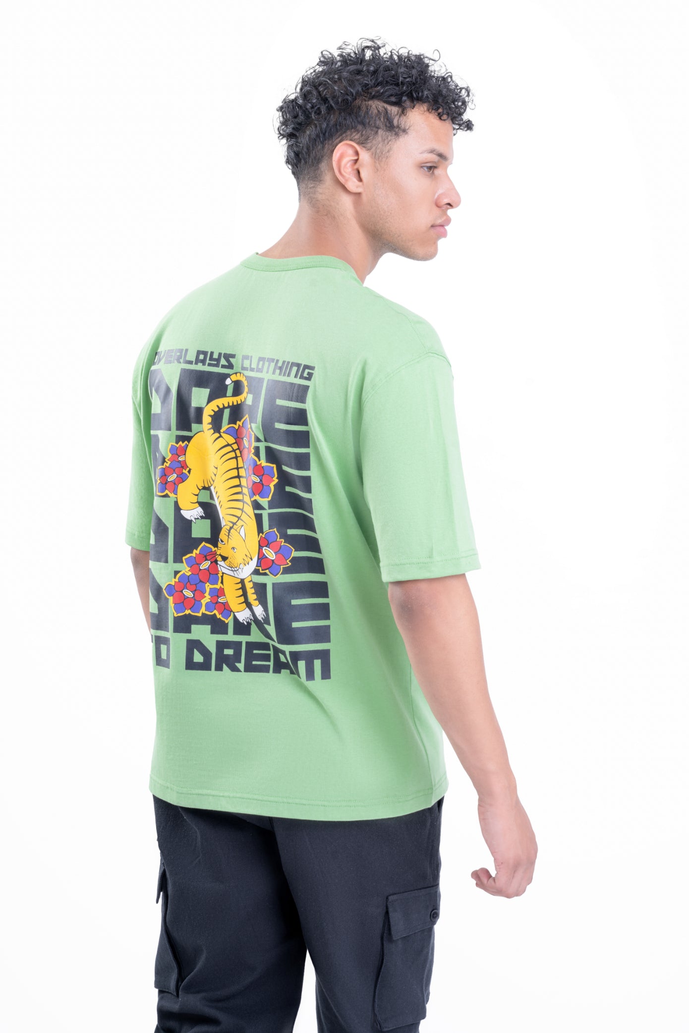Relaxed Fit Men's Dare To Dream Tshirt - Green